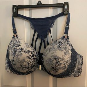 Cacique / Lane Bryant front closure bra 46D